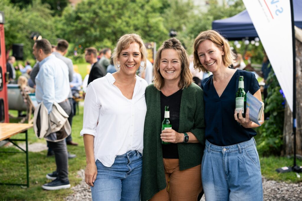 Birgit Enk (rauchzeichen), Simone Embacher (Kaiserschnecke), Johanna Jenewein (Essenz der Alpen) (c)Thomas Steinlechner fuer Sparkasse Schwaz Kopie